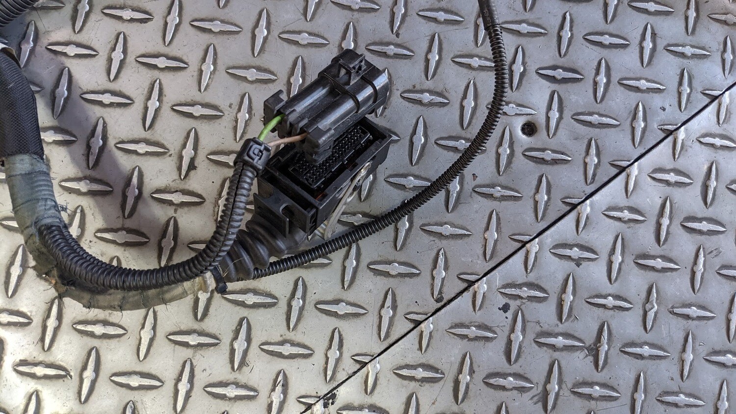 FERRARI 360 SPIDER PART, LEFT REAR WIRING HARNESS FOR ENGINE COMPARTMENT  179168