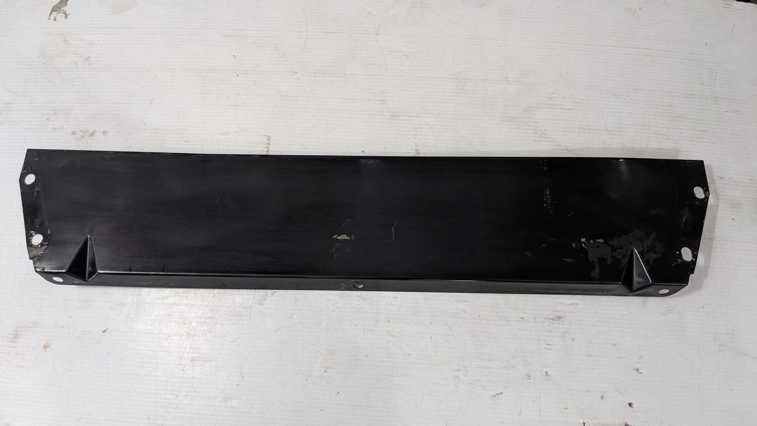 Rolls Royce Silver SPUR  upper buffer filler for radiator  UB39631