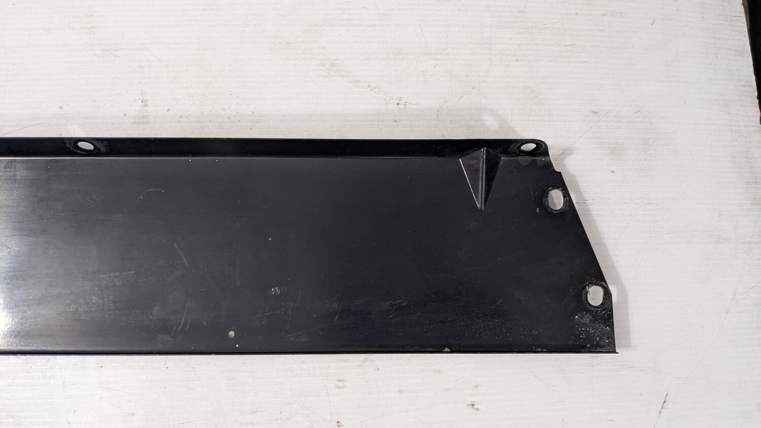 Rolls Royce Silver SPUR  upper buffer filler for radiator  UB39631