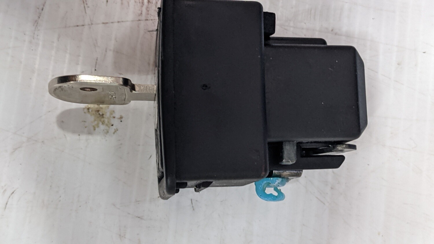 FERRARI 360 SPIDER PARTS GLOVE BOX LOCK TUMBLER WITH KEY 64926500