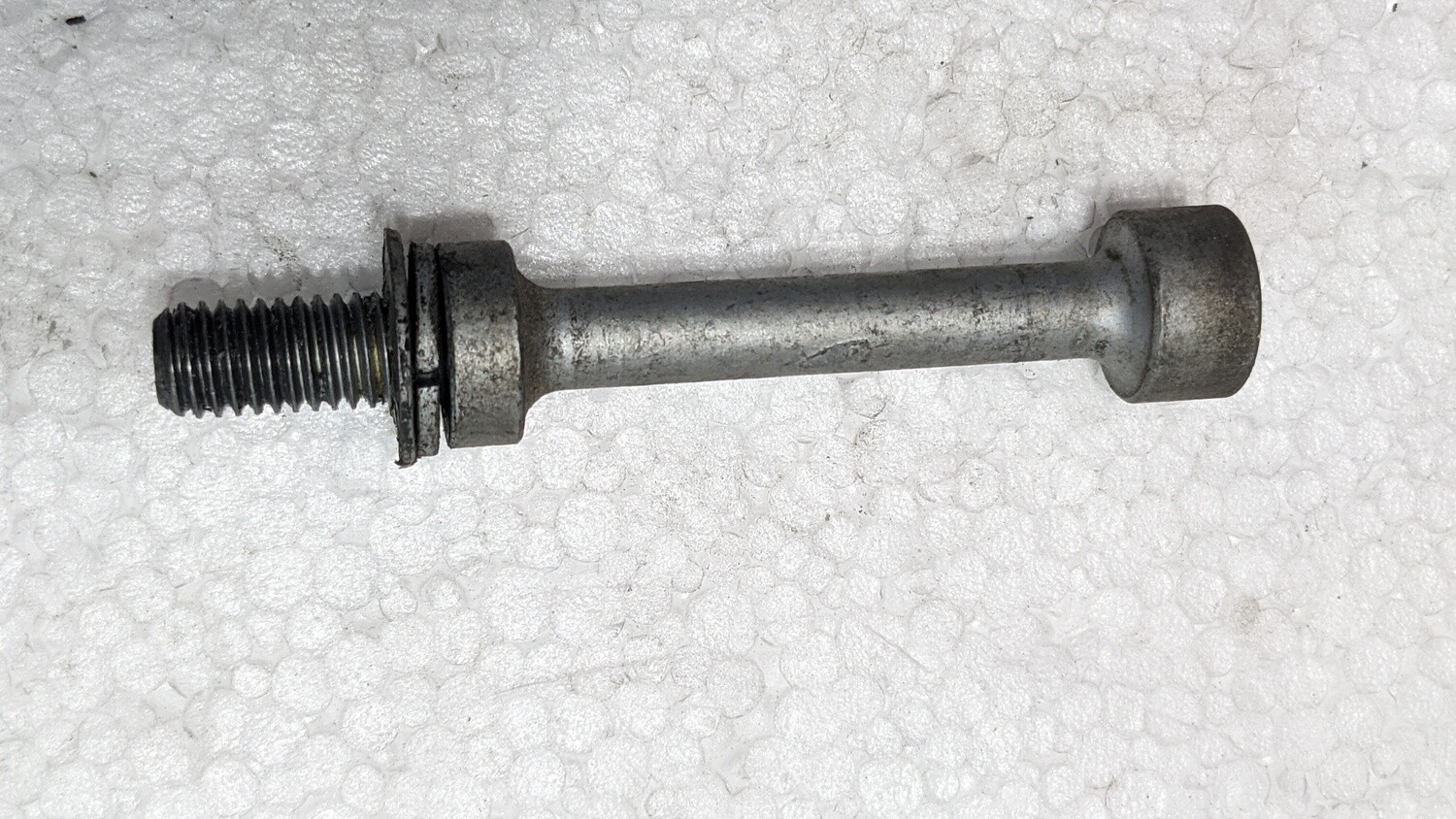 FERRARI 360 PART REAR REMOVIBLE SUB FRAME SCREW LONG 183554