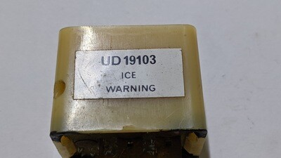 76 to 88  Rolls Royce Silver Spur SHADOW ICE WARNING  relay UD19103