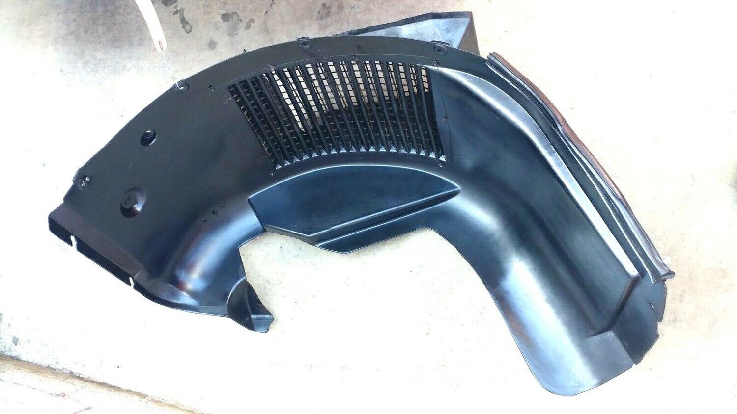 FERRARI 360 SPIDER PARTS 125789 RIGHT REAR FORWARD WHEEL MUD COVER 65060000