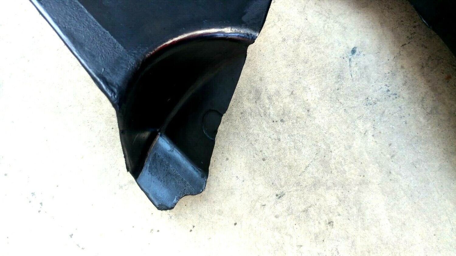 FERRARI 360 SPIDER PARTS 125789 RIGHT REAR FORWARD WHEEL MUD COVER 65060000