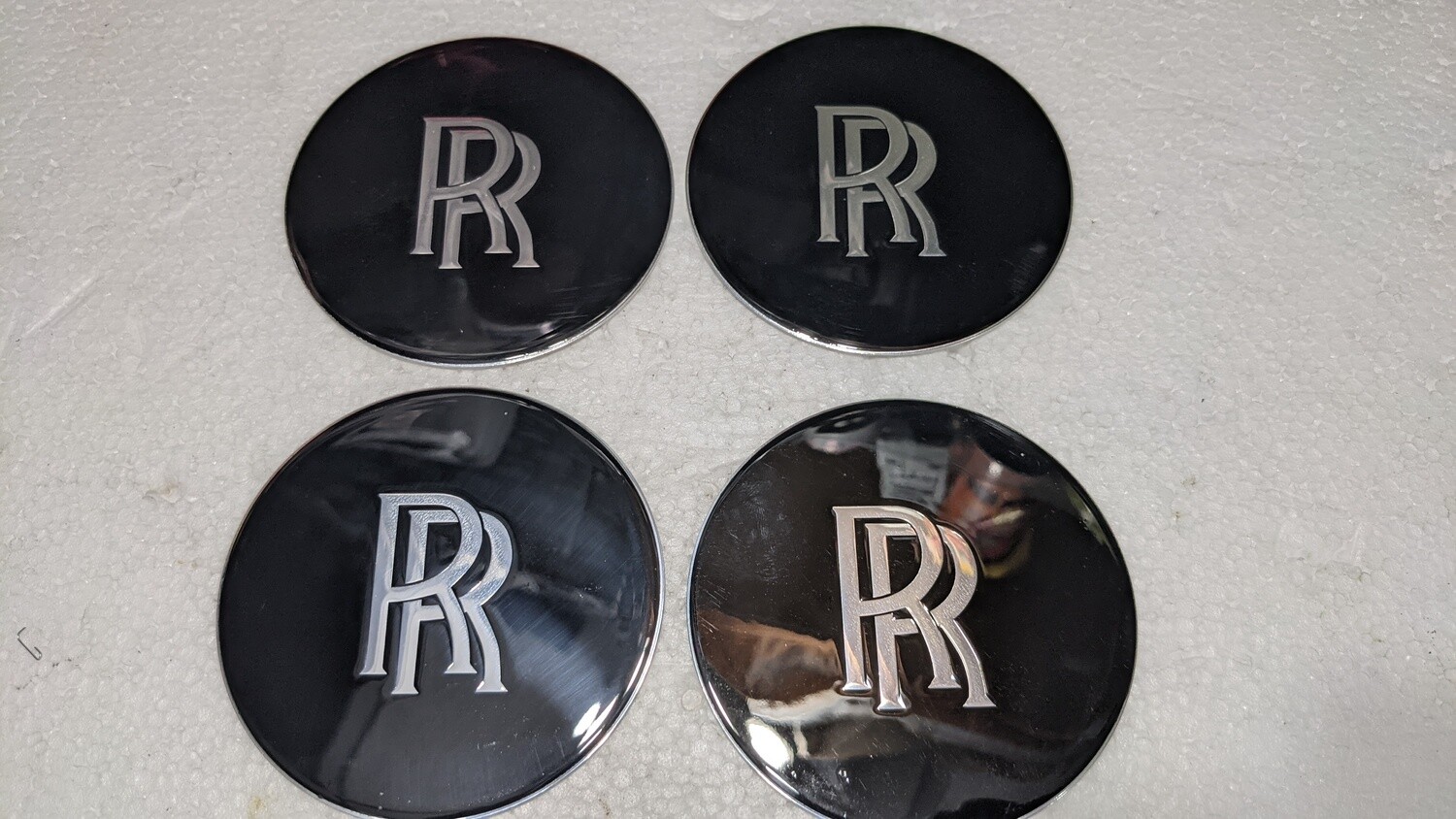 ROLLS ROYCE PART HUB CAP CENTER LOGO SMALL RR SET OF 4