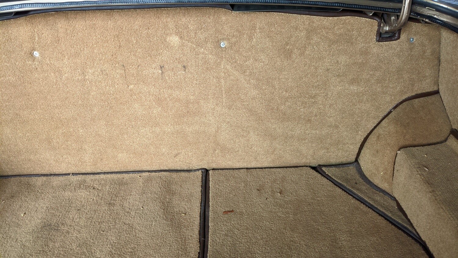 ROLLS ROYCE SILVER SHADOW II PART TRUNK CARPET COMPLETE GOLD BROWN
