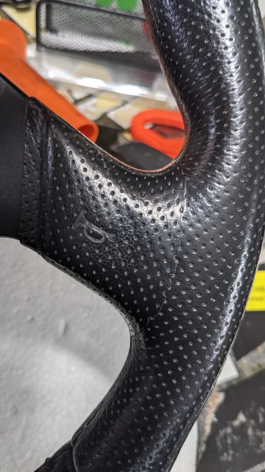 FERRARI 360 PART STEERING WHEEL ON BLACK 66203900
