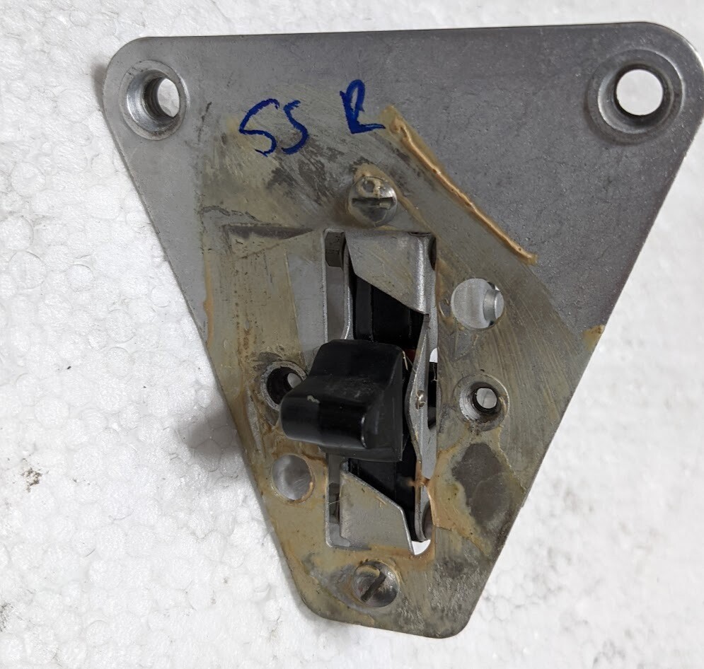 65 to 80 ROLLS ROYCE SILVER SHADOW REAR WINDOW SWITCH COMPLETE WITH BASE