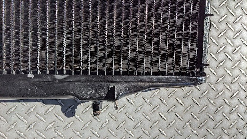 65 - 80 ROLLS ROYCE CORNICHE SHADOW RADIATOR WITH NEW CORE TESTED UR18102