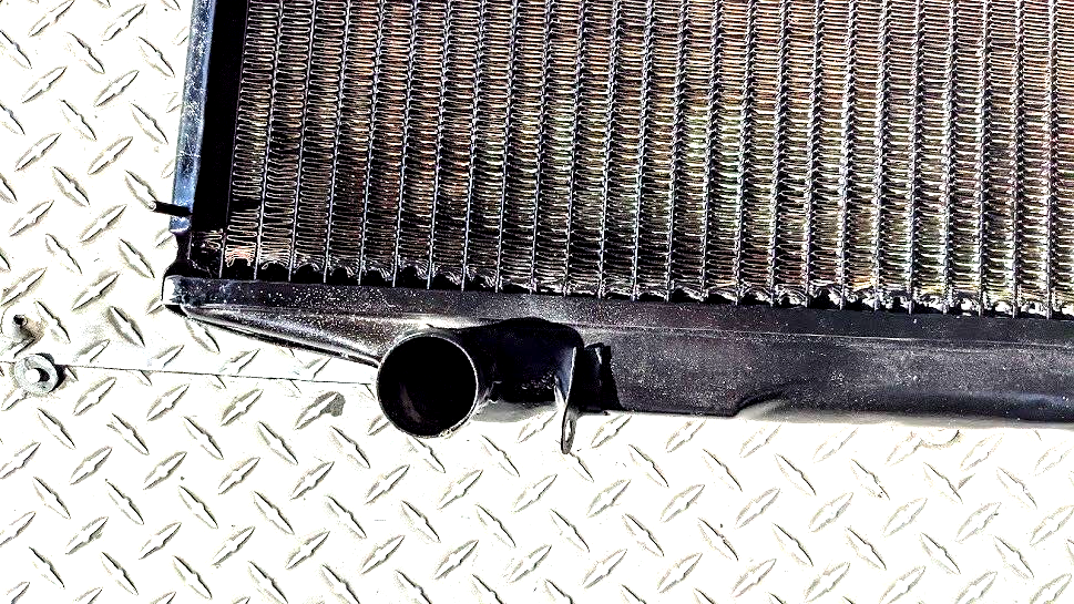 65 - 80 ROLLS ROYCE CORNICHE SHADOW RADIATOR WITH NEW CORE TESTED UR18102