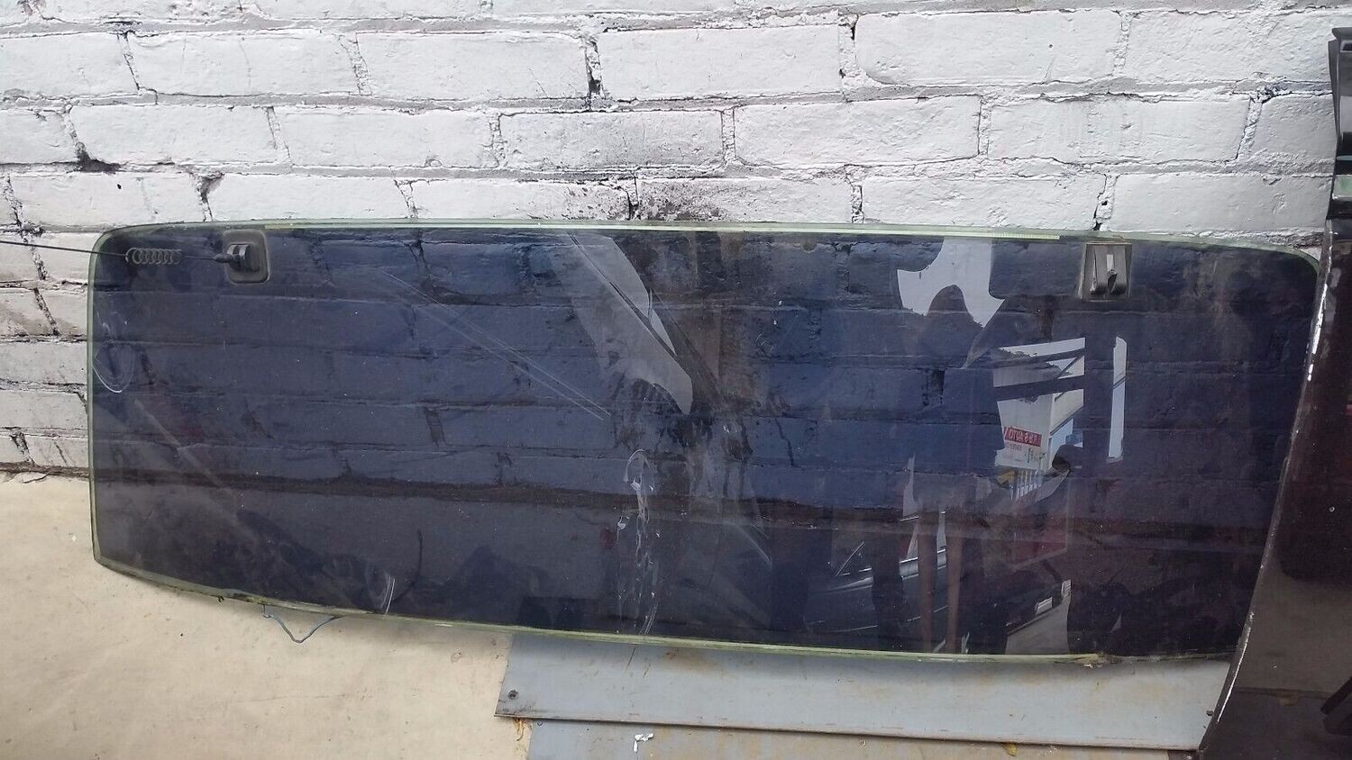 65 - 80 ROLLS ROYCE SILVER SHADOW REAR WINDSHIELD WINDSCREEN