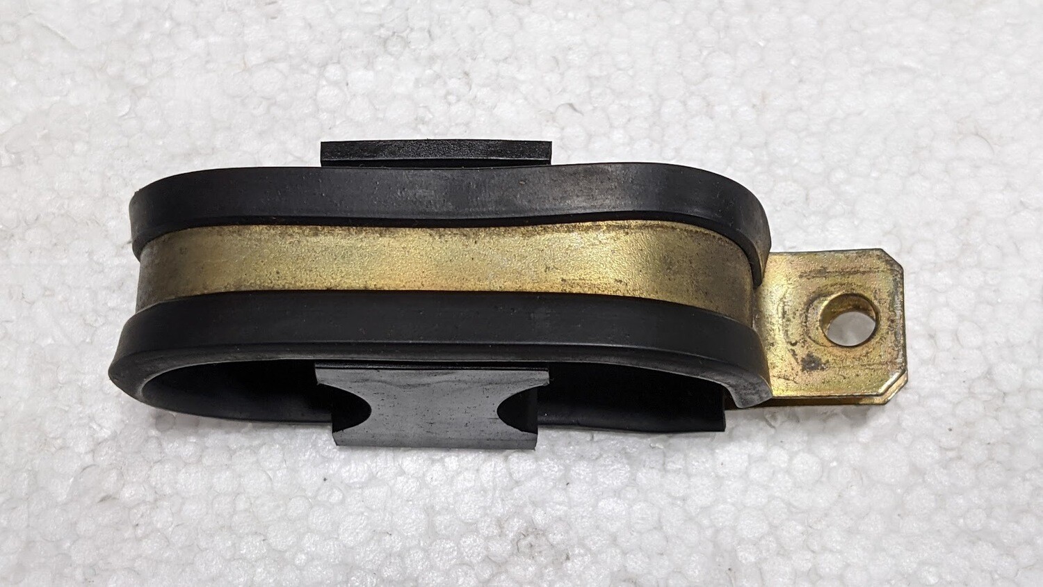 FERRARI 360 SPIDER PARTS UNDERFLOOR PIPE HOLDING CLAMP