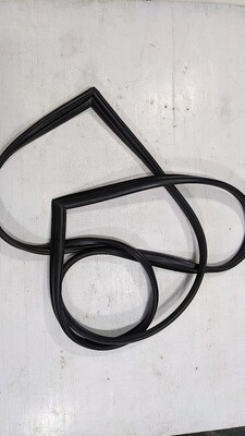65 to 80 ROLLS ROYCE SILVER SHADOW REAR WINDSCREEN WINDSHIELD GLASS SEAL UB12408
