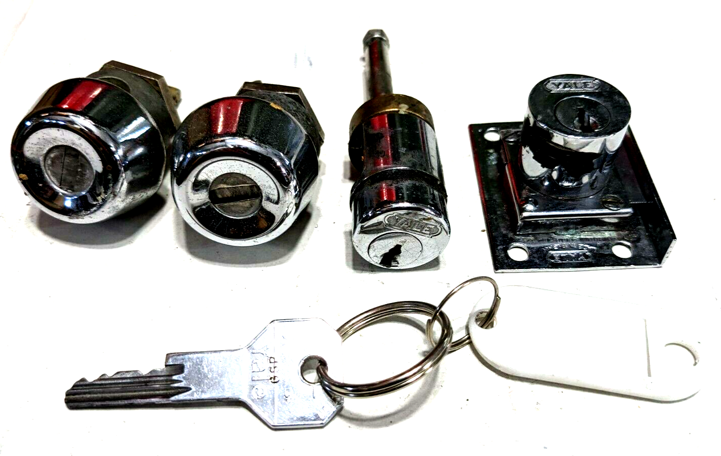ROLLS ROYCE SILVER SHADOW LOCK KIT, DOORS, TRUNK AND GLOVE BOX LIST2