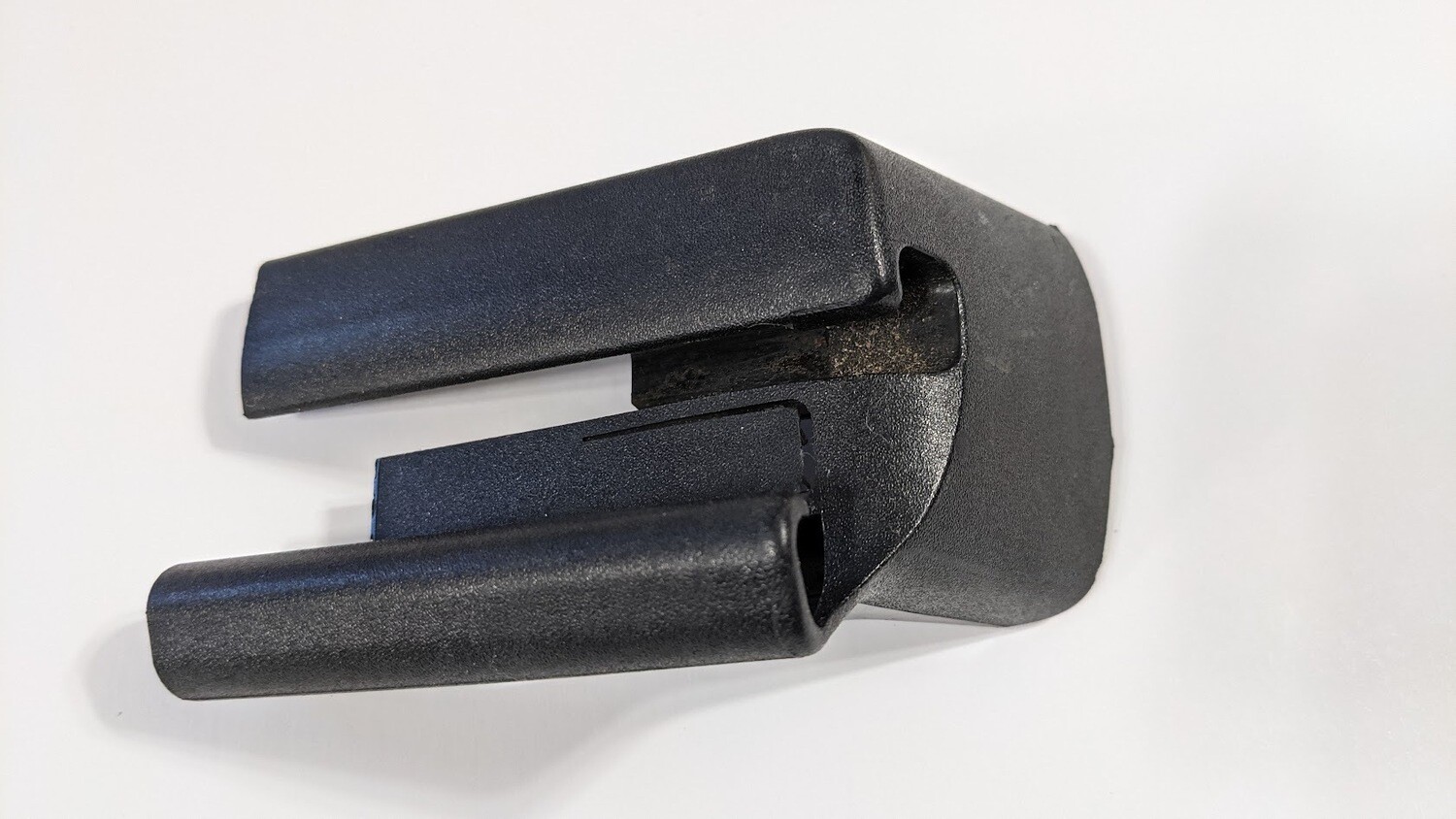 Ferrari Part RIGHT SEAT, OUTER RIGHT SEAT TRACK COVER 66308500