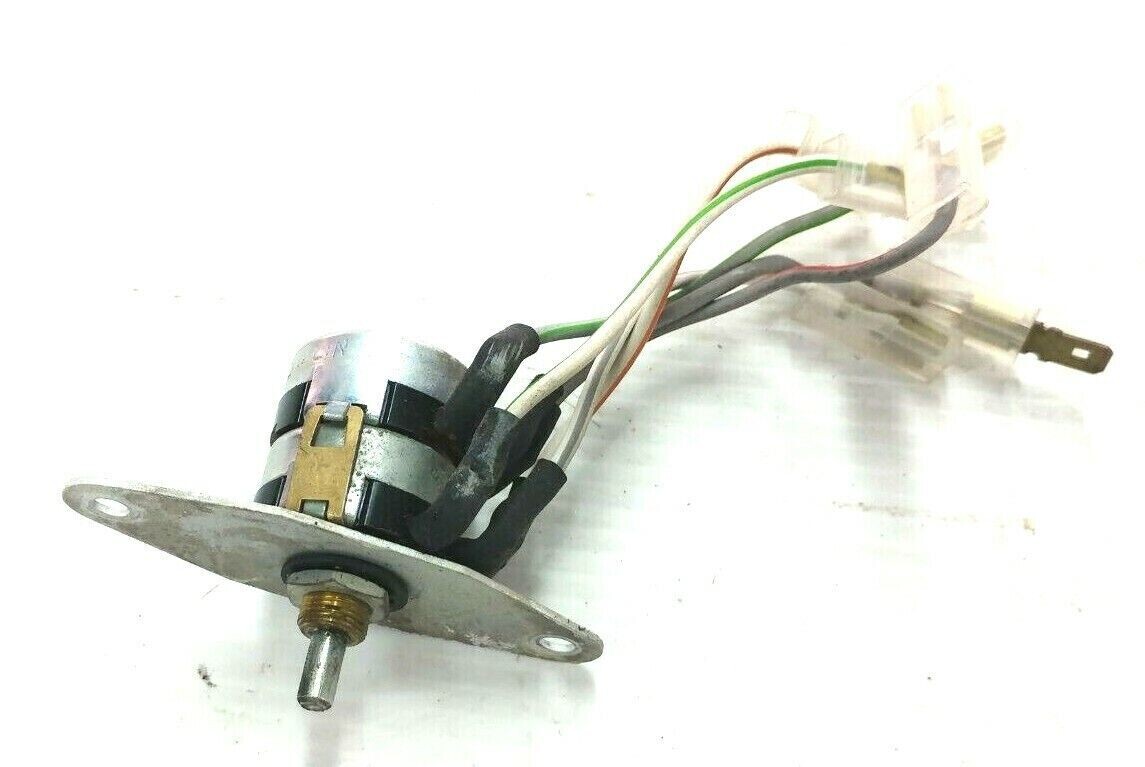 ROLLS ROYCE SILVER SHADOW DASHBOARD RADIO BALANCE CONTROL SWITCH UD16520