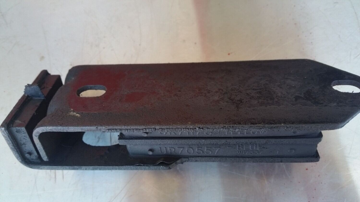 ROLLS ROYCE SILVER SPUR ENGINE MOUNT rear from vin 30001 on