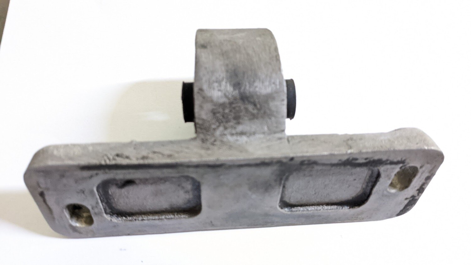 81 to 86 ROLLS ROYCE SILVER spirit SPUR ENGINE motor MOUNT WITH BASE UR23008