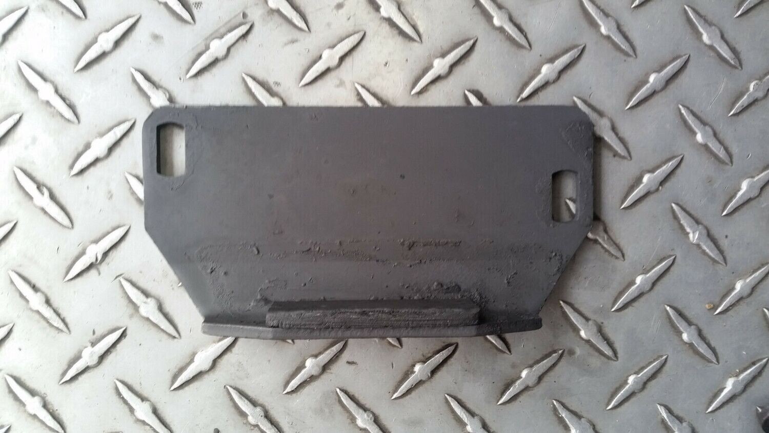 ROLLS ROYCE SILVER SPUR FRONT MOTOR MOUNT PLATE SHADOW 65 TO 94 UR19596
