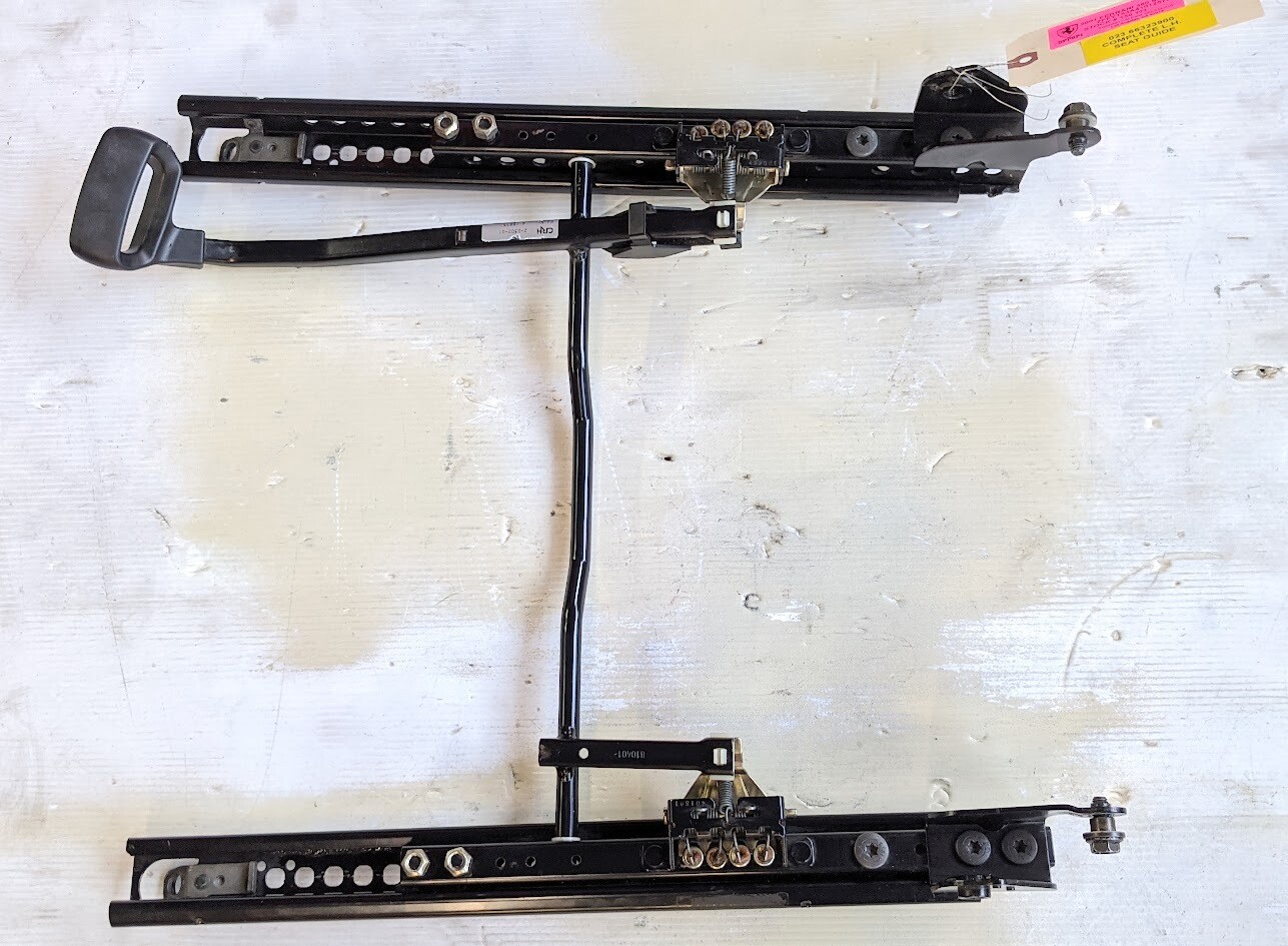 Genuine Ferrari Part  COMPLETE PILOT SEAT MANUAL LH TRACK 66323900