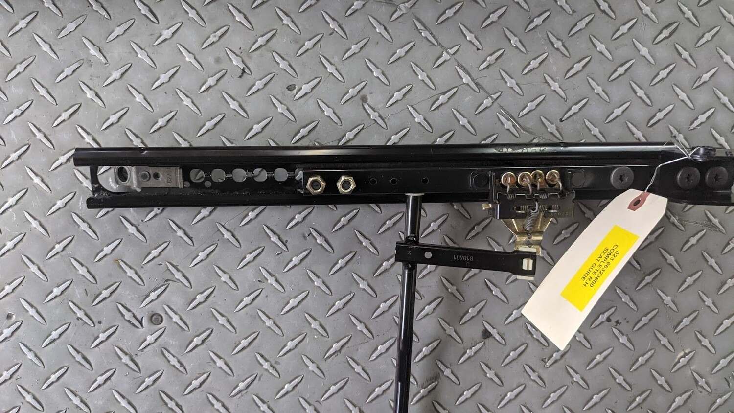 Genuine Ferrari Part COMPLETE PASSENGER SEAT MANUAL RH TRACK 66323800