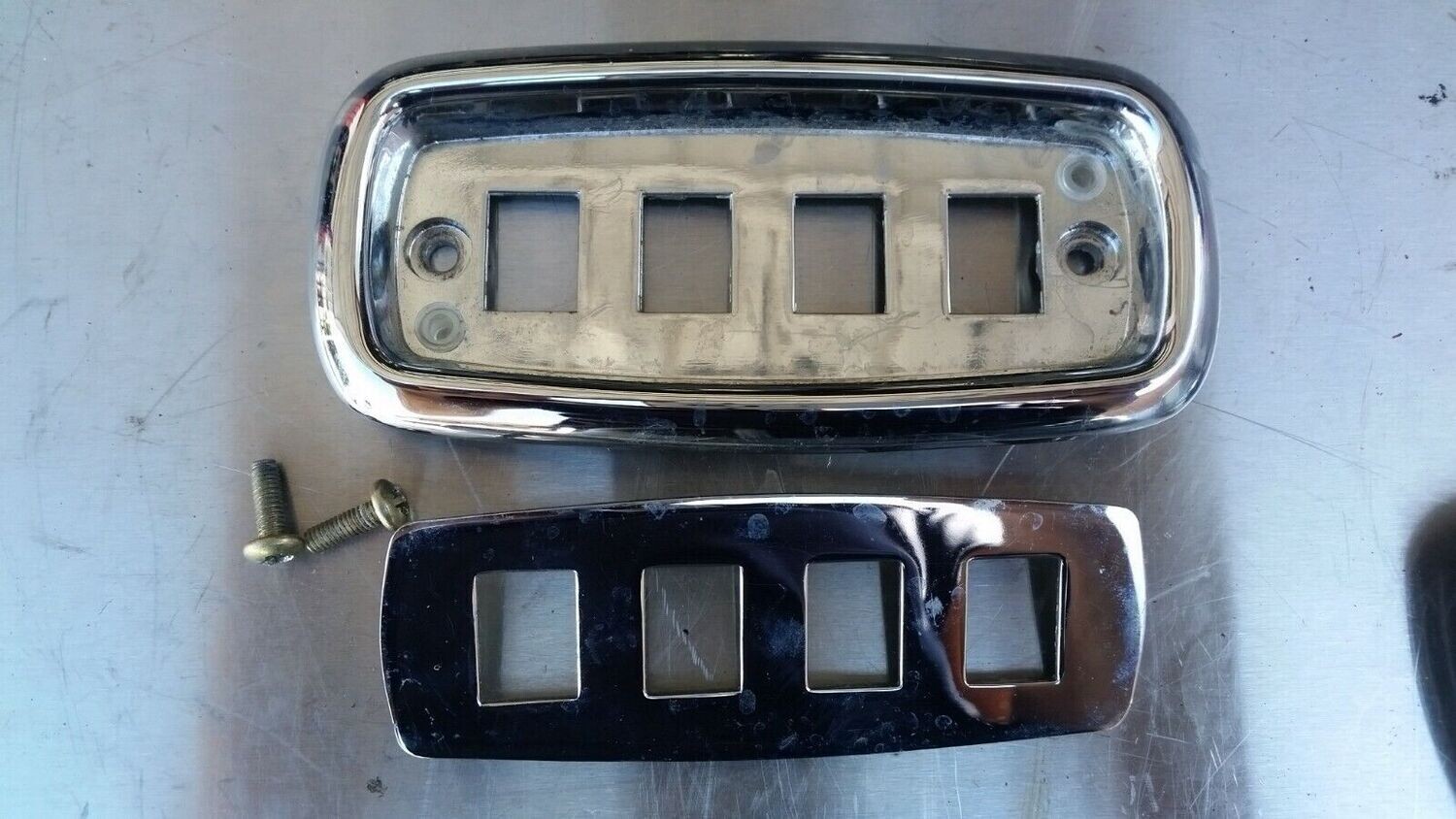 ROLLS ROYCE SILVER SPIRIT DAWN CHROME DRIVER WINDOW SWITCH BEZEL UD20962 UD14823