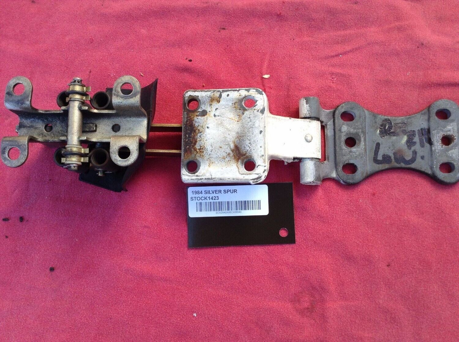 ROLLS ROYCE SILVER SPUR RIGHT left RIGHT REAR LOWER DOOR HINGE UB34485 SP1