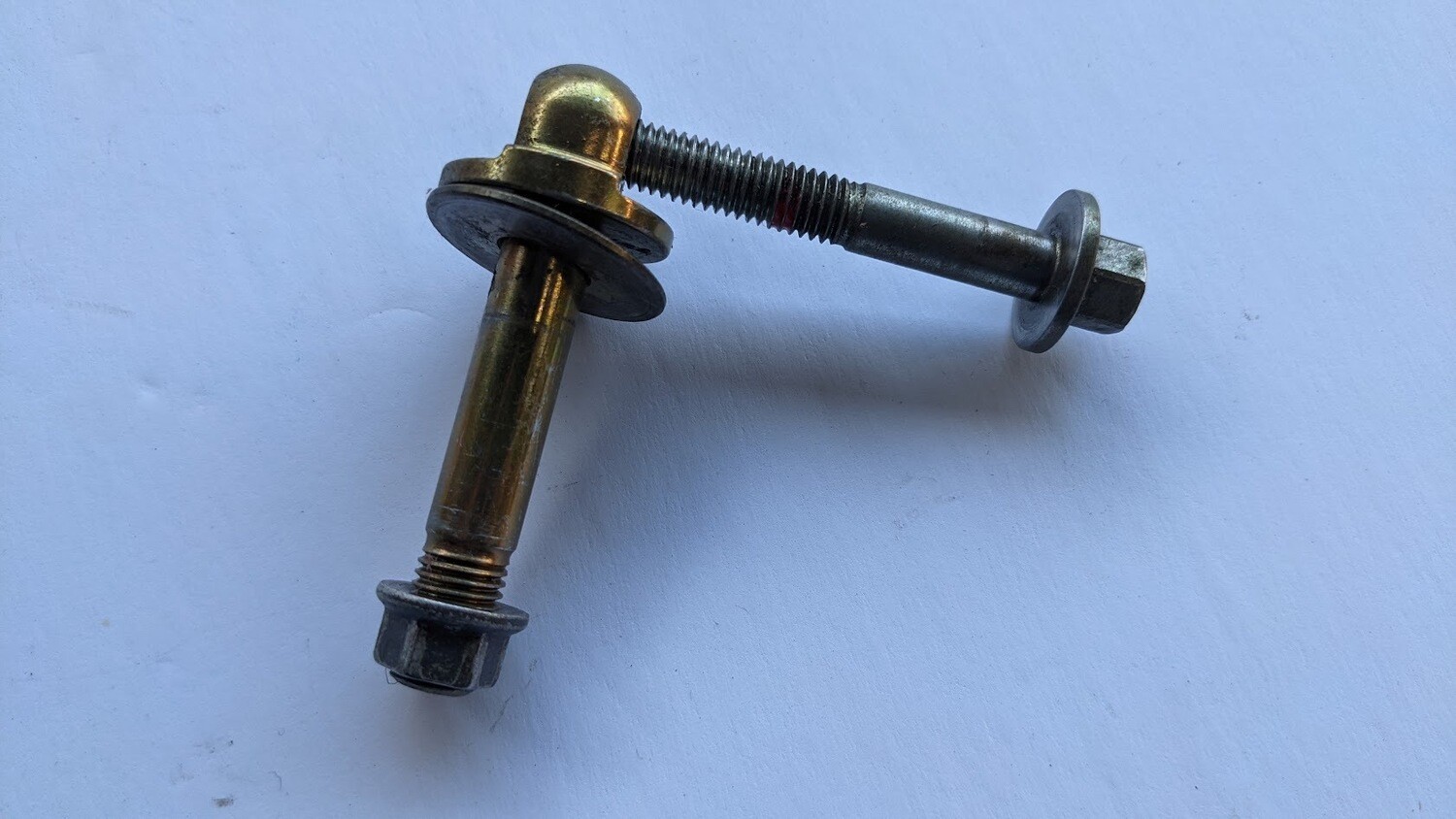 FERRARI 360 PART AIR CONDITIONING COMPRESSOR ADJUTMENT SCREW HARDWARE  172527 THREADED PIN