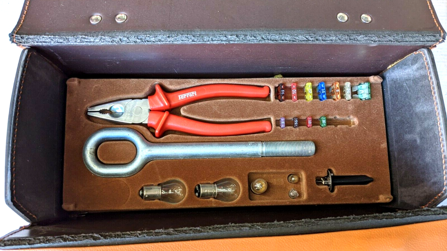 FERRARI 456M GTA PART AND 355 TOOL BOX COMPLETE 166447