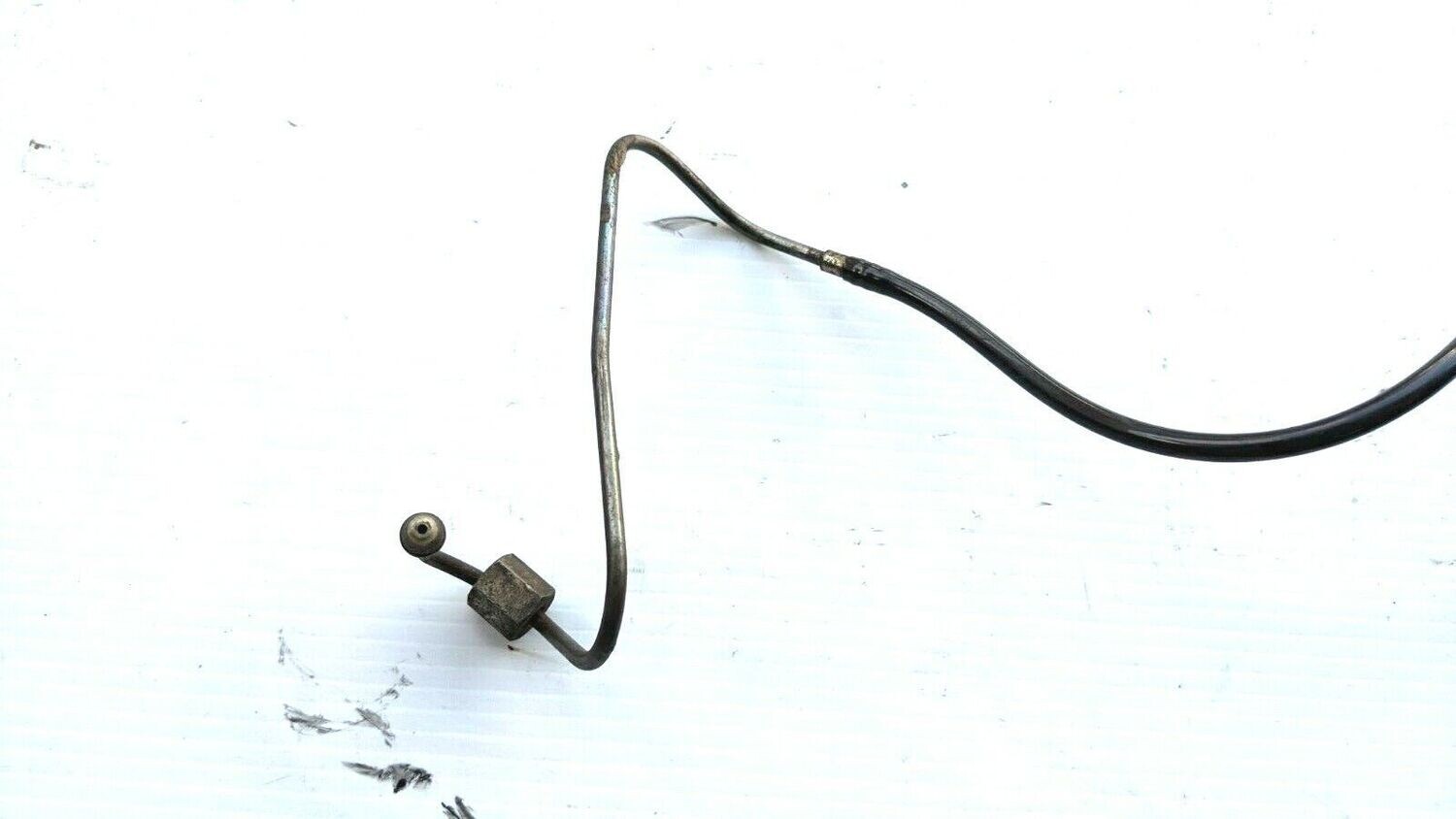 relist Ferrari 308 FUEL LINE HOSE FROM TOP DISTRIBUTOR TO INJECTOR #1 REAR BANK 115320