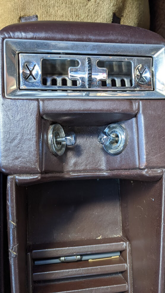ROLLS ROYCE SILVER SHADOW II CENTER CONSOLE BETWEEN SEATS COMPLETE