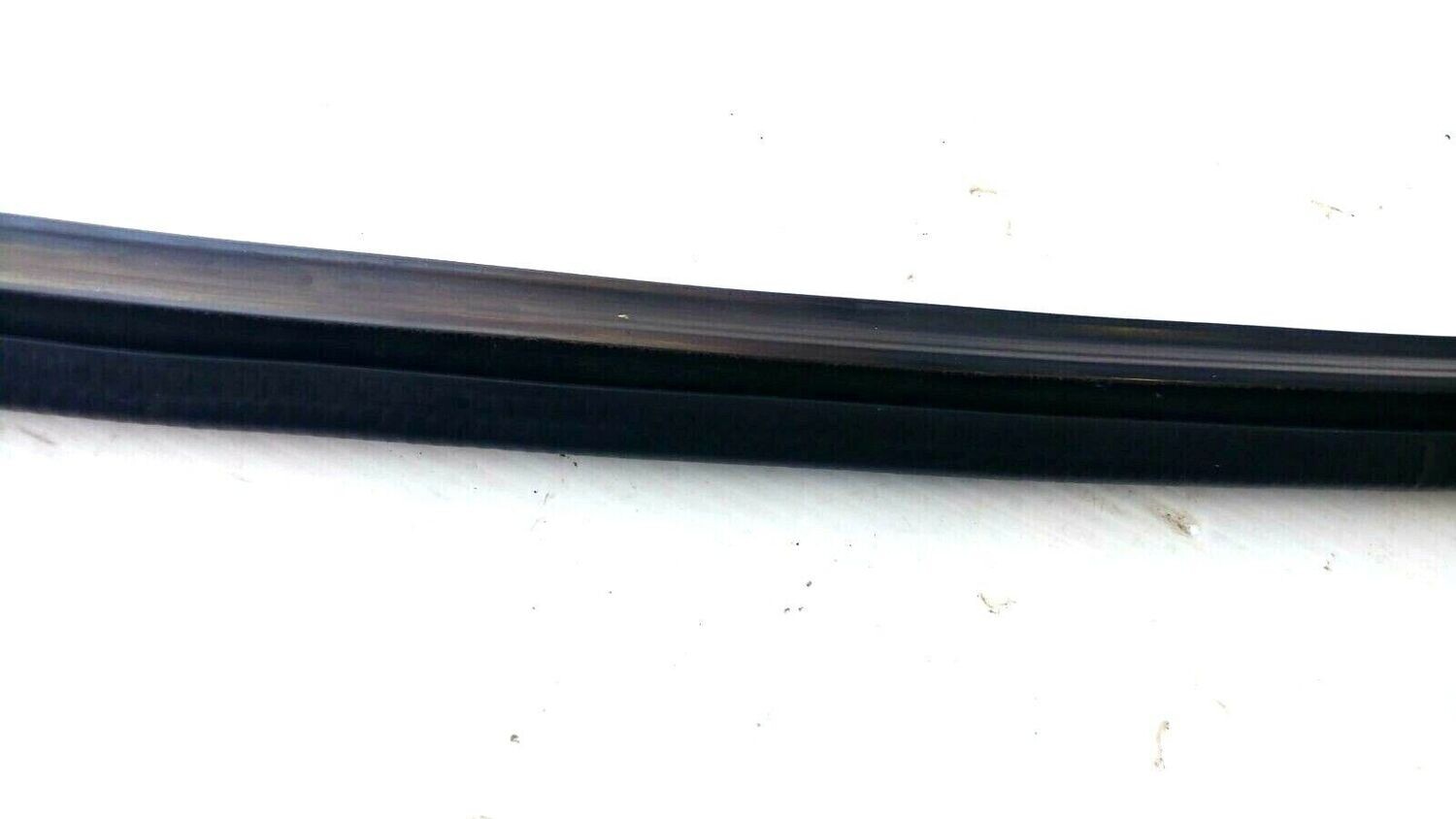 FERRARI 348 PARTS  RIGHT  DOOR HIGH RUBBER OUTTER WIPER 62213100