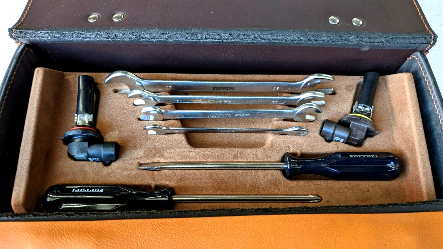 FERRARI 456M GTA PART AND 355 TOOL BOX COMPLETE 166447