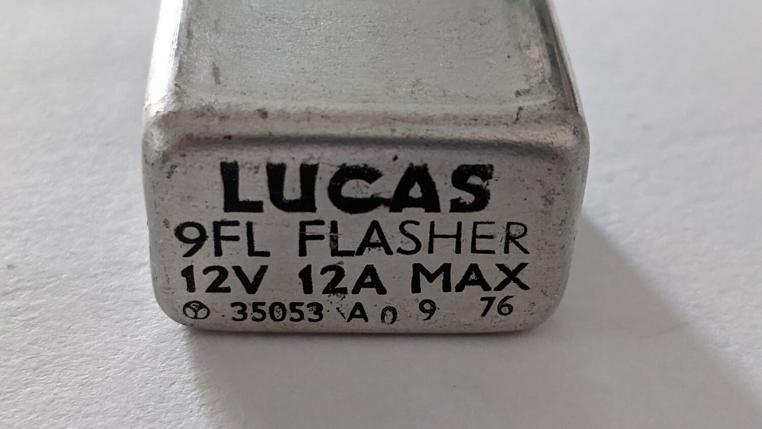 Rolls Royce Silver Shadow turn signal flasher RELAY UD19256 9FL