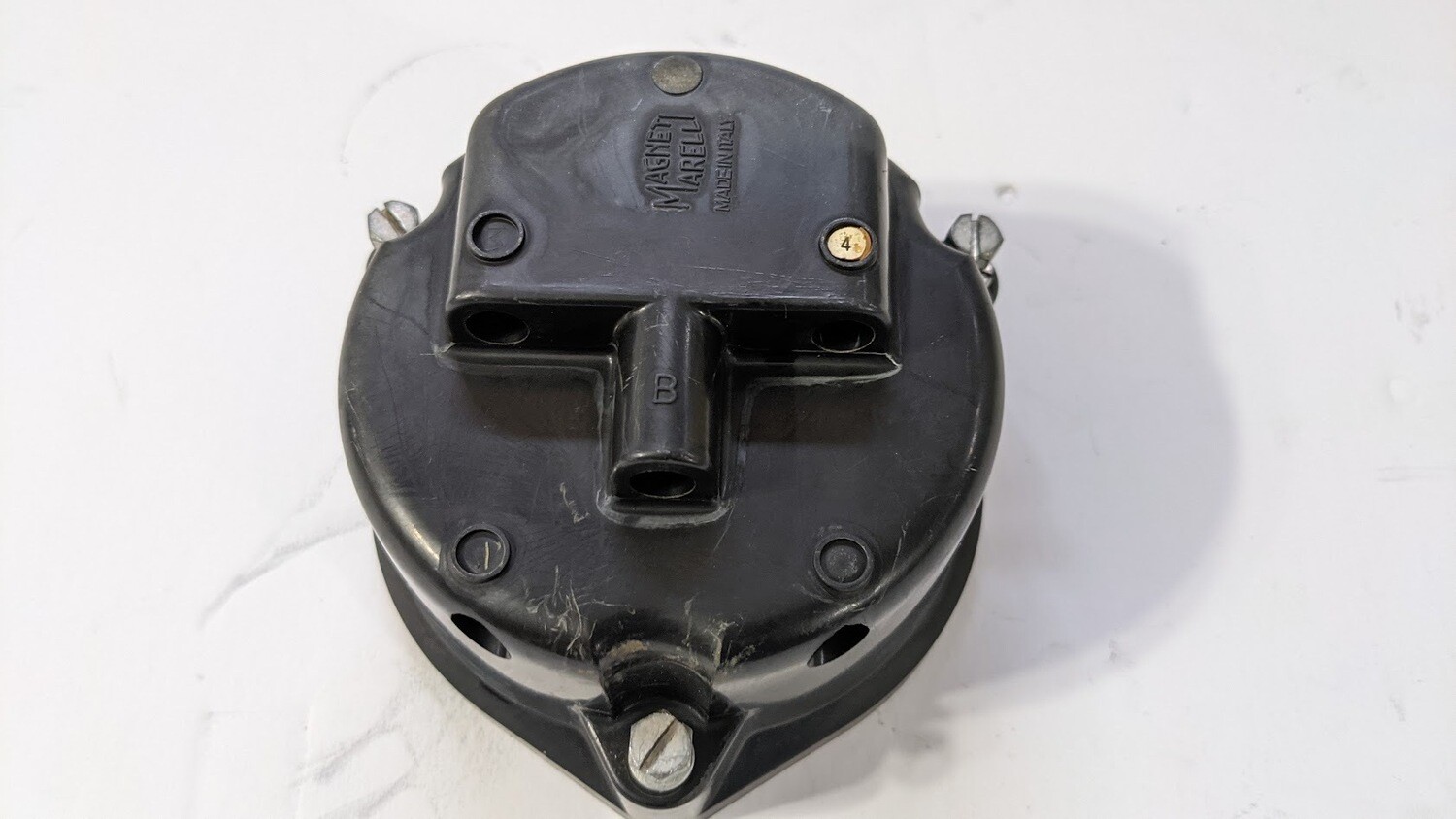 Ferrari 308,328,Mondial. IGNITION DISTRIBUTOR CAP  115518