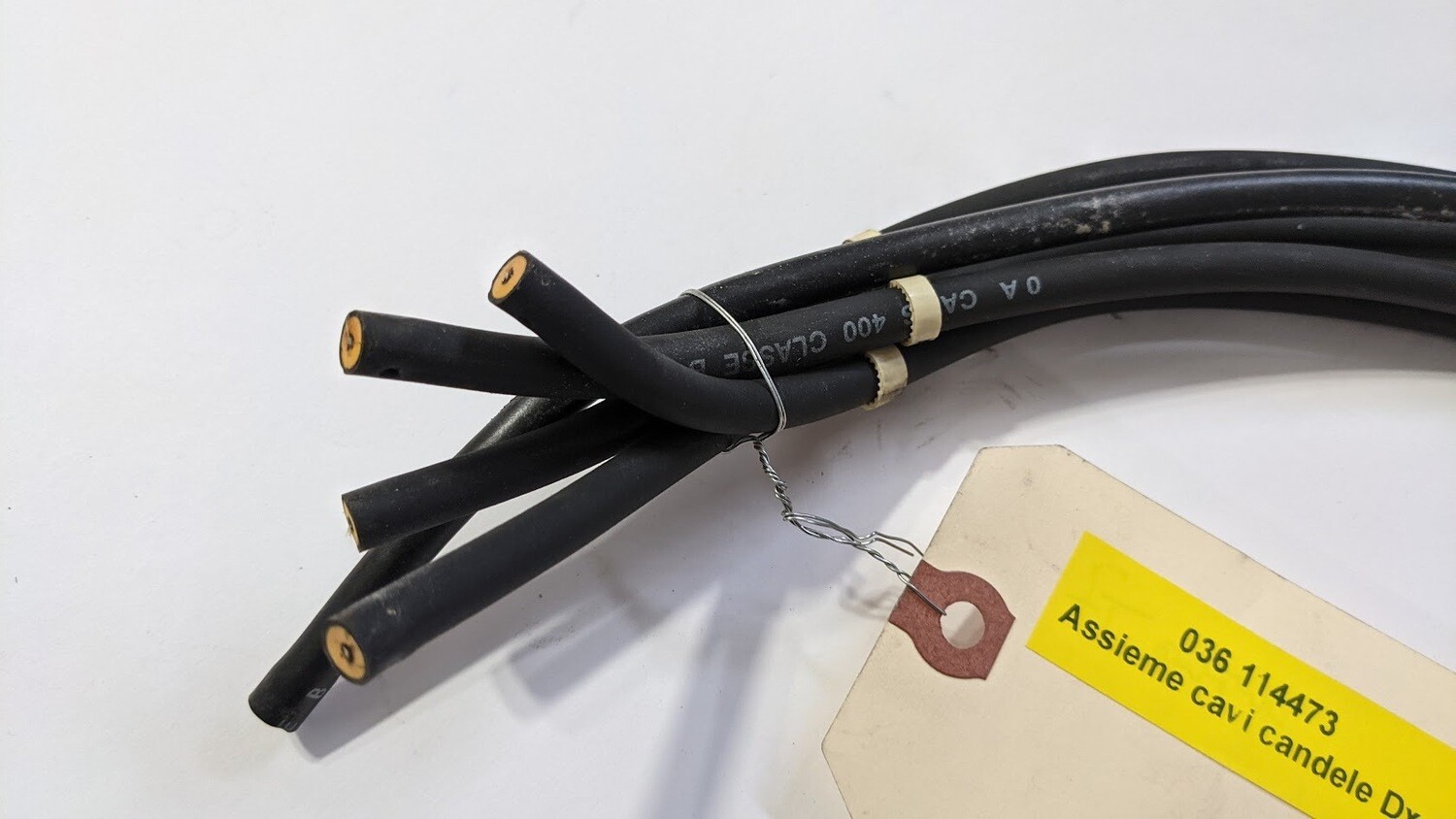 Ferrari 308,328, Mondial. IGNITION WIRES RT BANK 114473