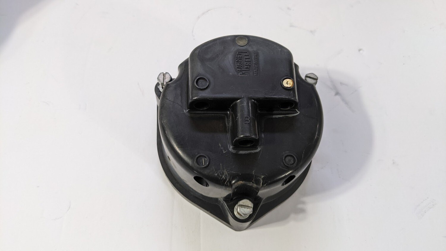 Ferrari 308,328,Mondial. IGNITION DISTRIBUTOR CAP  115518