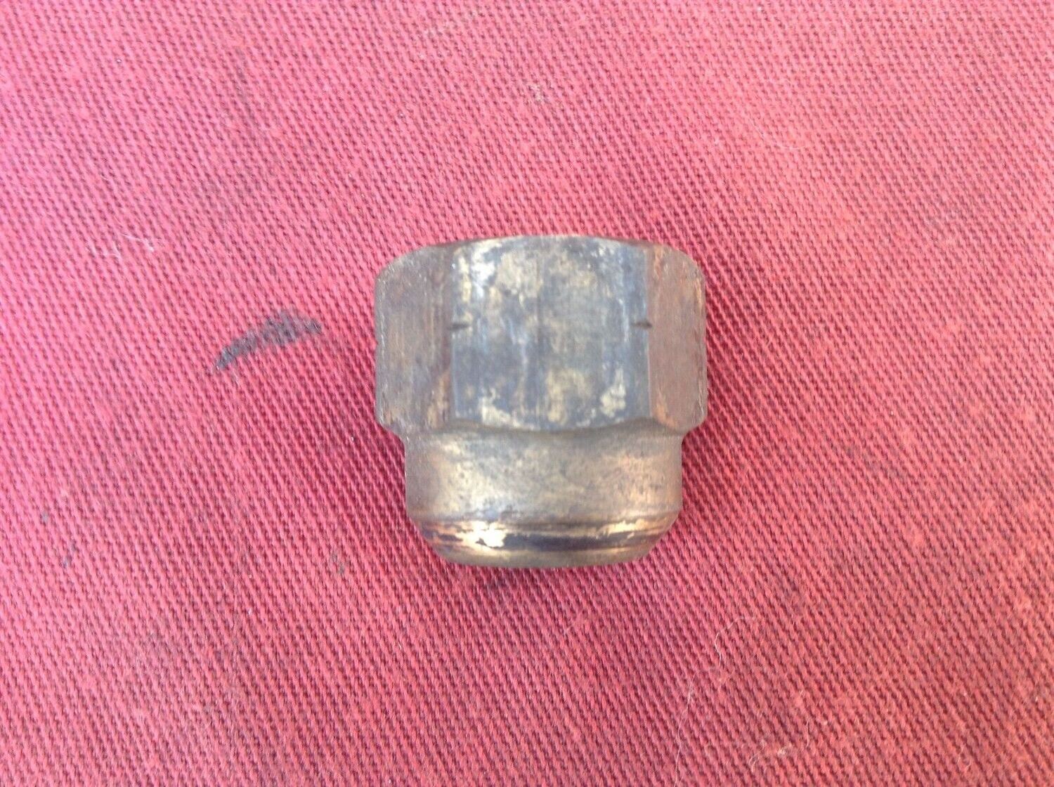 1980 to 1998 Rolls Royce Silver Spirit Spur  wheel lug nut RIGHT SIDE UG4454