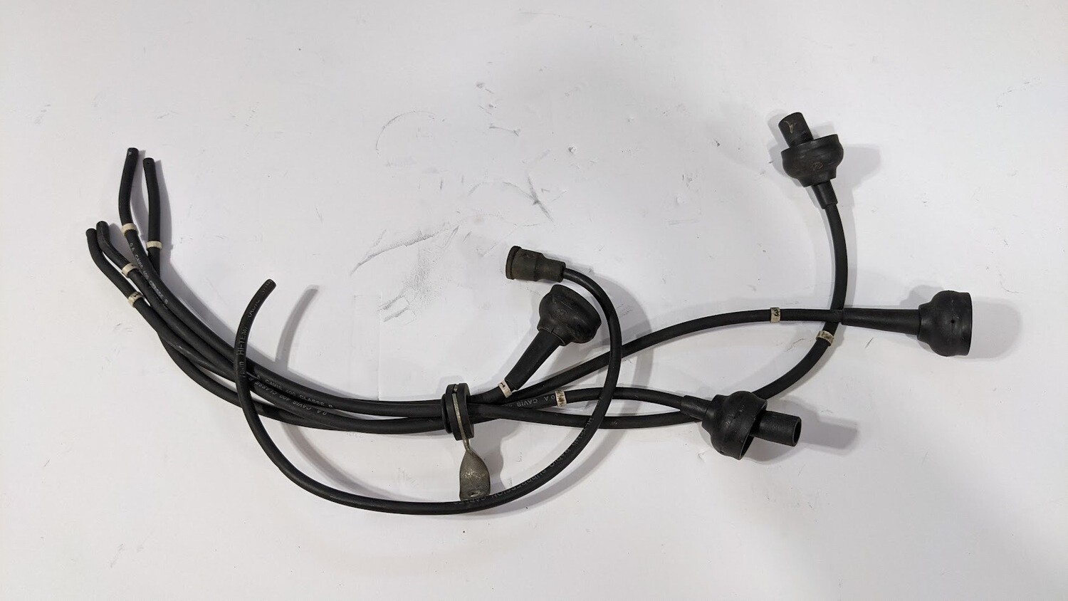 Ferrari 308,328, Mondial. IGNITION WIRES LH  BANK 114474