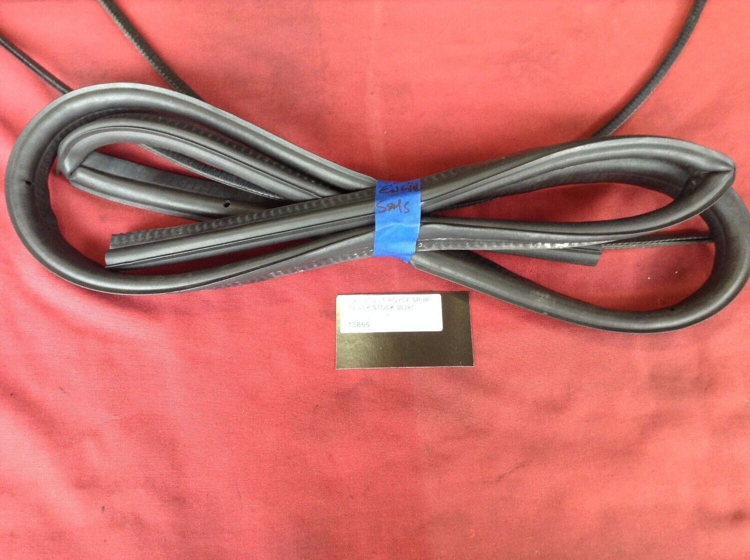 81 - 91 ROLLS-ROYCE SILVER SPUR ENGINE COMPARTMENT SEAL