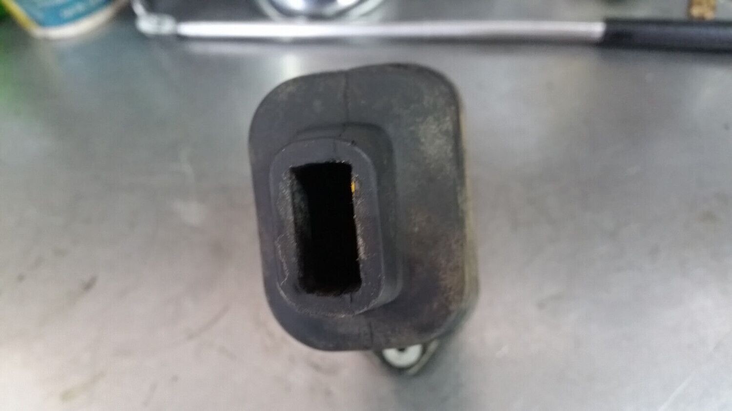 81 - 91 ROLLS-ROYCE SILVER SPUR ENGINE COMPARTMENT SEAL