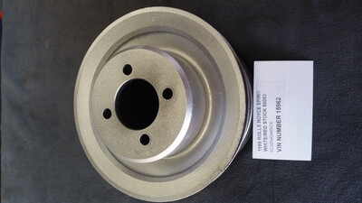 Rolls Royce Silver Spirit SPur  front water pump pulley 4 screw on clutch UE44734