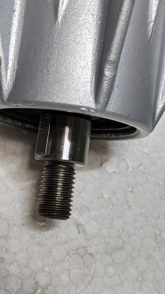 Ferrari part water pump 360 355 456 pre owned 176173