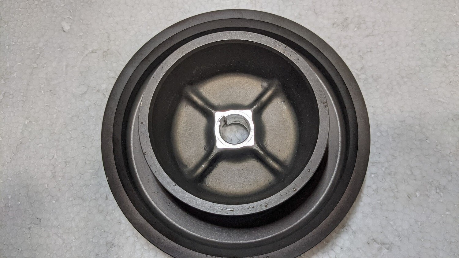 Ferrari part water pump PULLEY 360 355 456 pre owned 176173