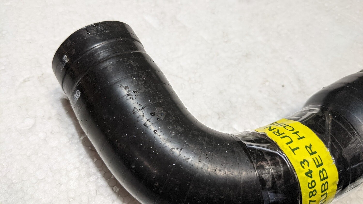 FERRARI 360 SPIDER PARTS 178643
RETURN RUBBER HOSE