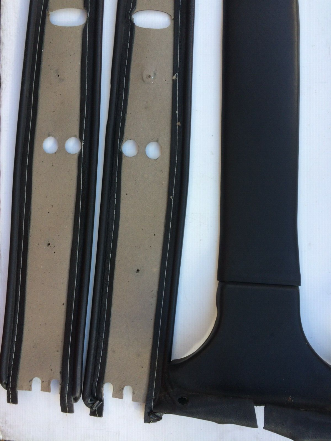 ROLLS ROYCE SILVER SPUR BENTLEY TURBO R L seat belt B pillar LEATHER BLACK UB82031 UB82032