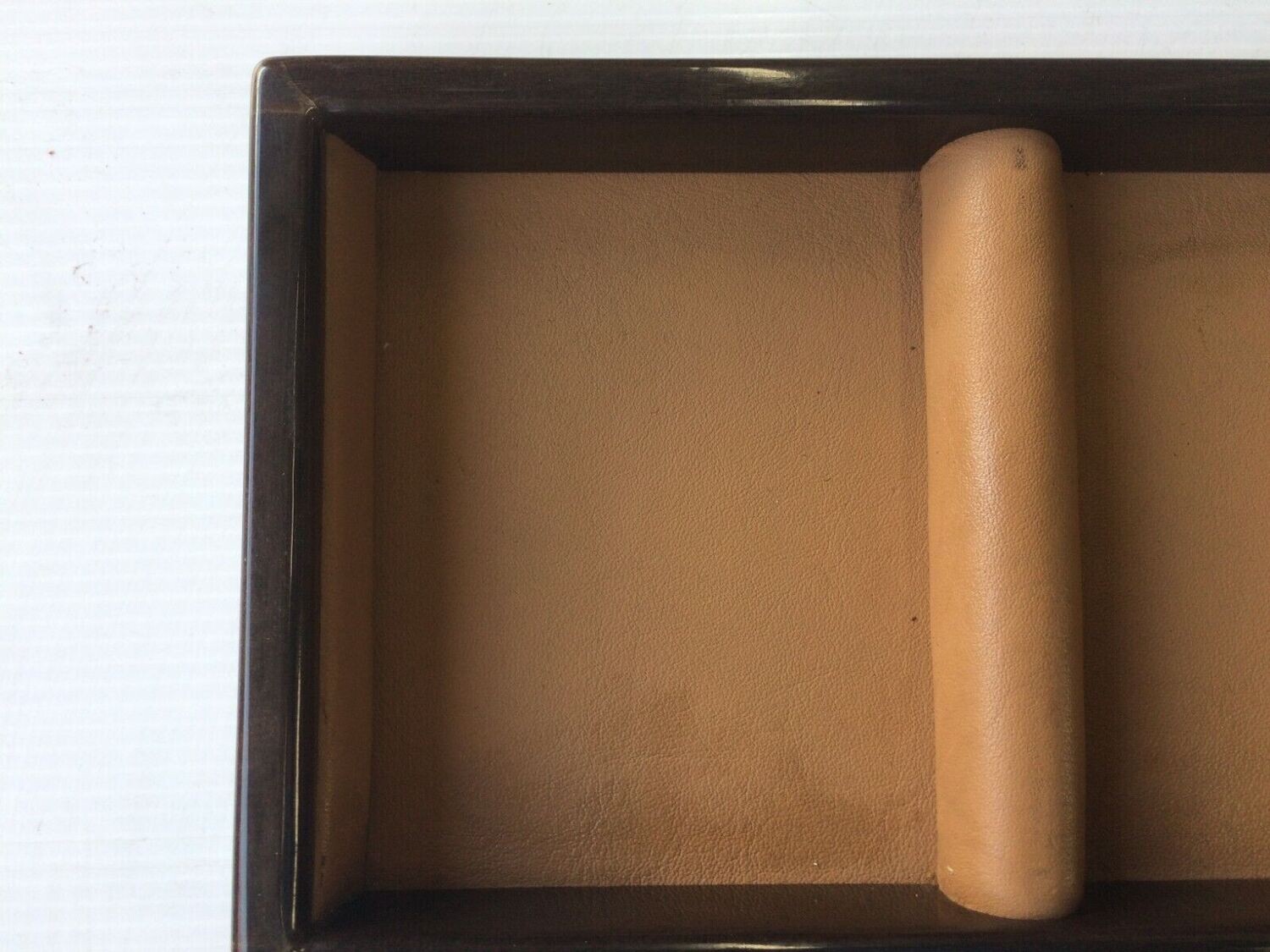 ROLLS ROYCE SILVER SPUR CENTER CONSOLE LEATHER WOOD tape TRAY UW17119