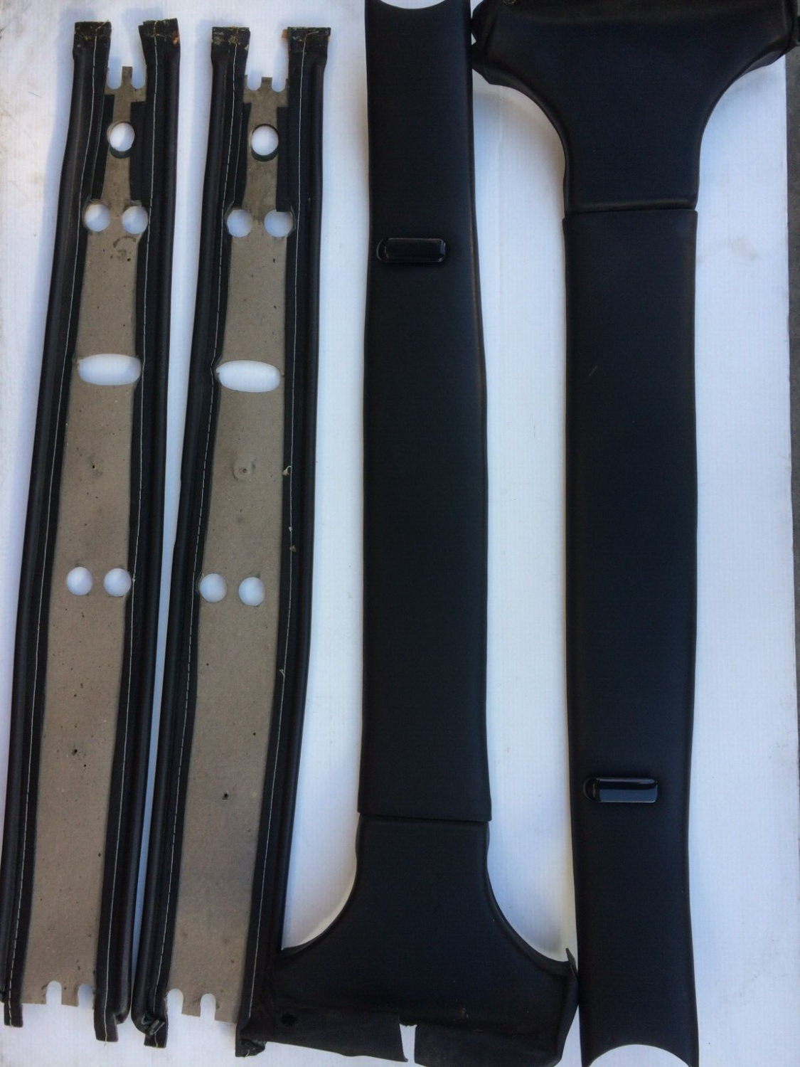ROLLS ROYCE SILVER SPUR BENTLEY TURBO R L seat belt B pillar LEATHER BLACK UB82031 UB82032