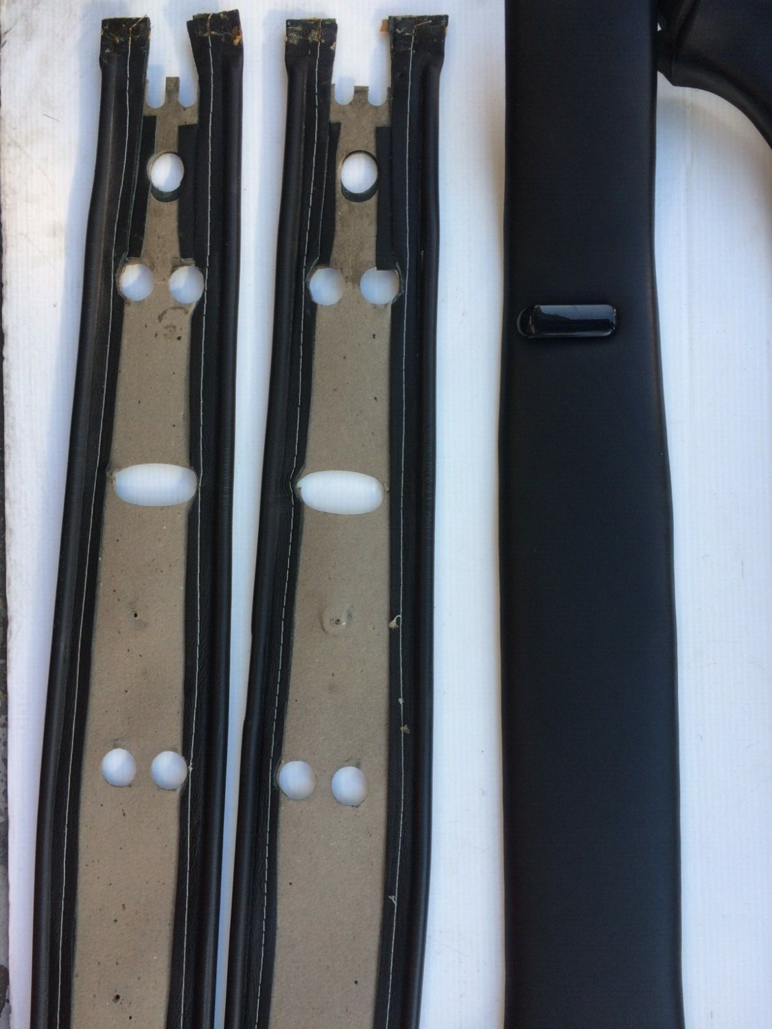 ROLLS ROYCE SILVER SPUR BENTLEY TURBO R L seat belt B pillar LEATHER BLACK UB82031 UB82032