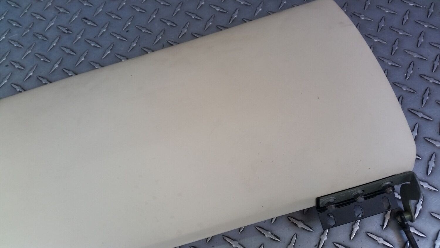 ROLLS ROYCE SILVER SPUR BENTLEY TURBO R L glove box lid LEATHER CREAM UT11179PC
